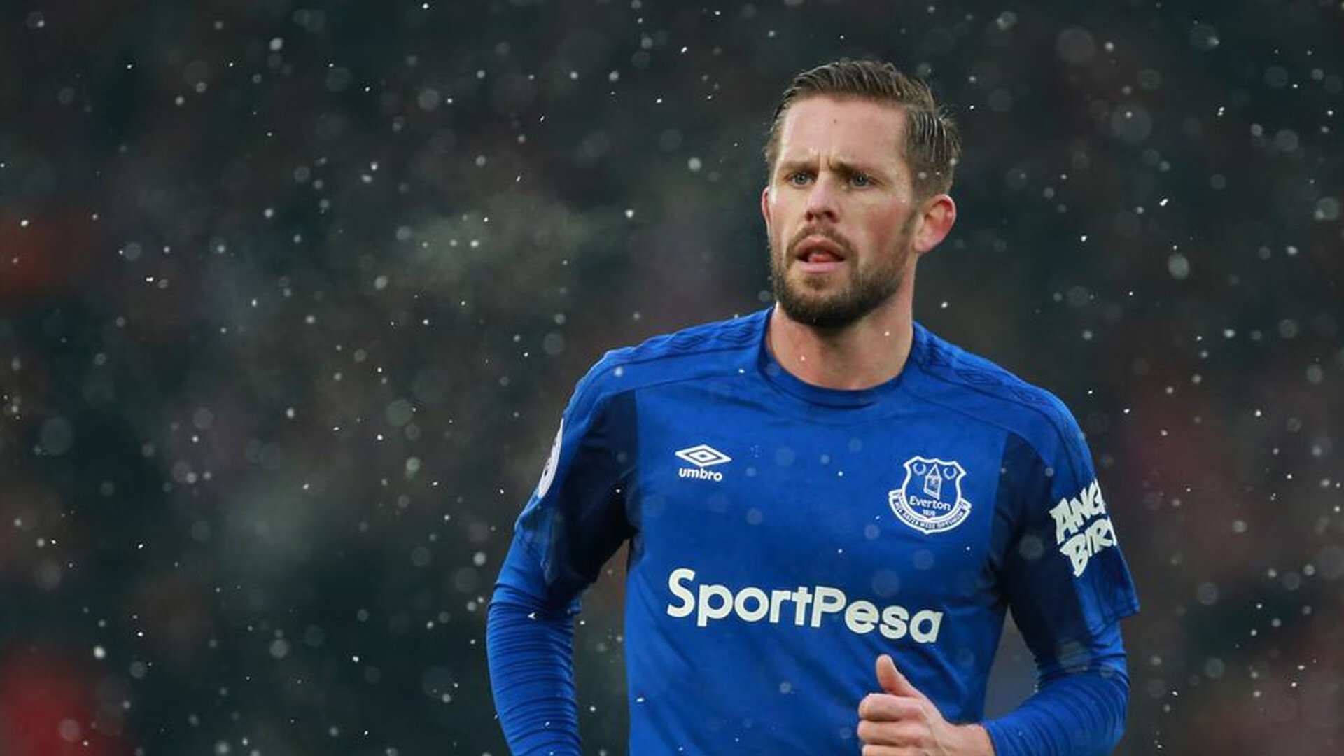 mksports官网-球员在友谊赛中披露心路历程感动球迷,球友情谊